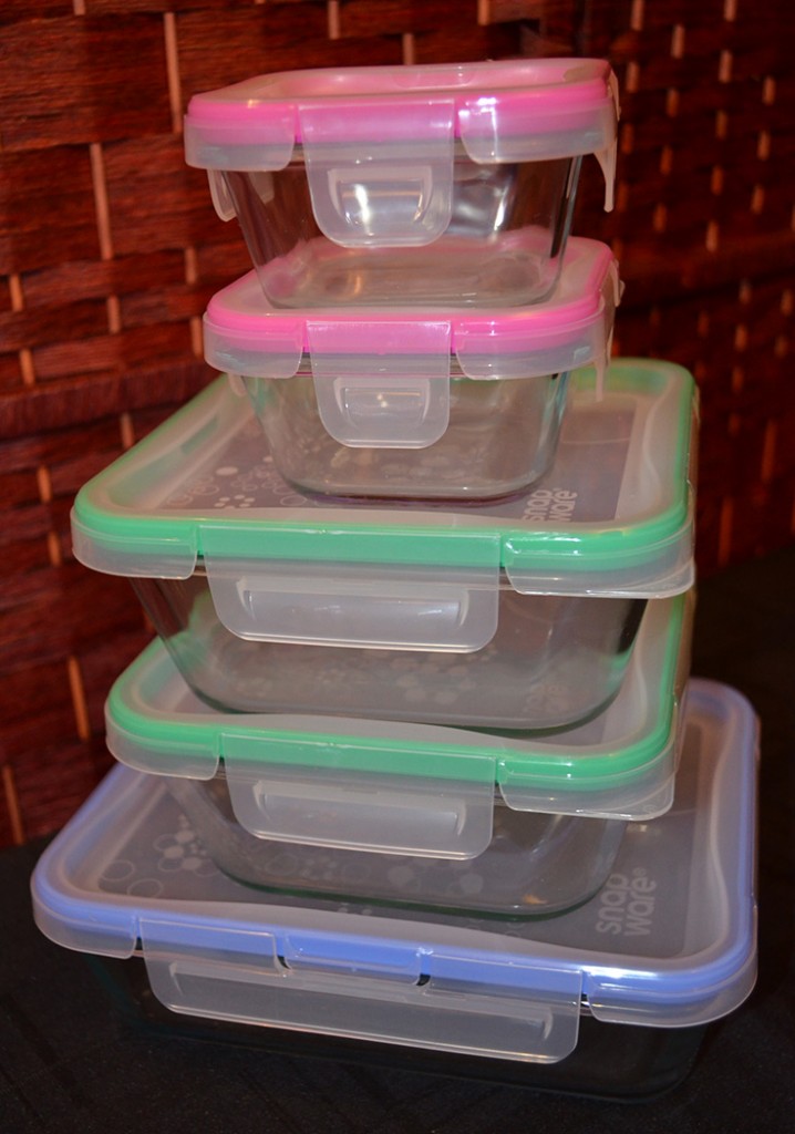 snapware tupperware set